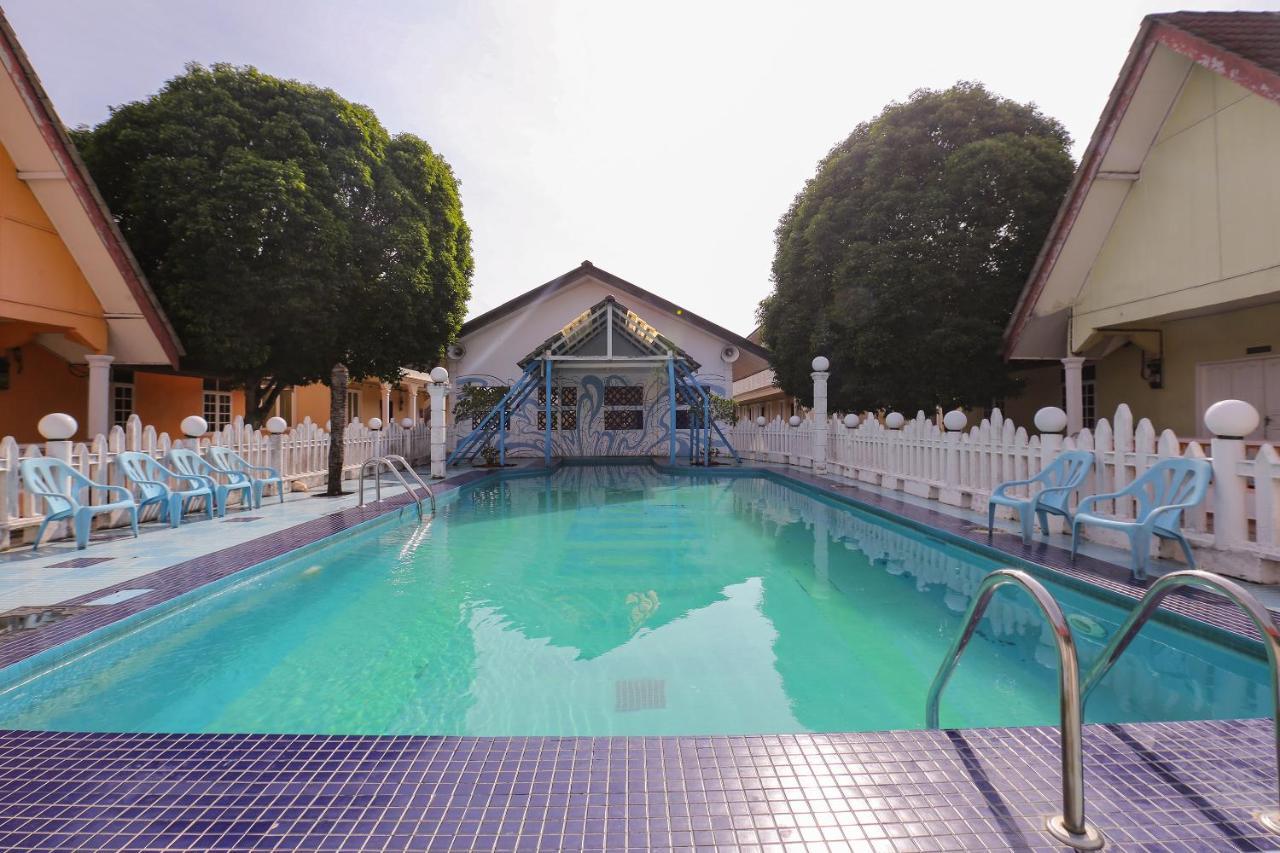 Oyo 8966 Dee Wana Resort 1 Пасир Путех Экстерьер фото