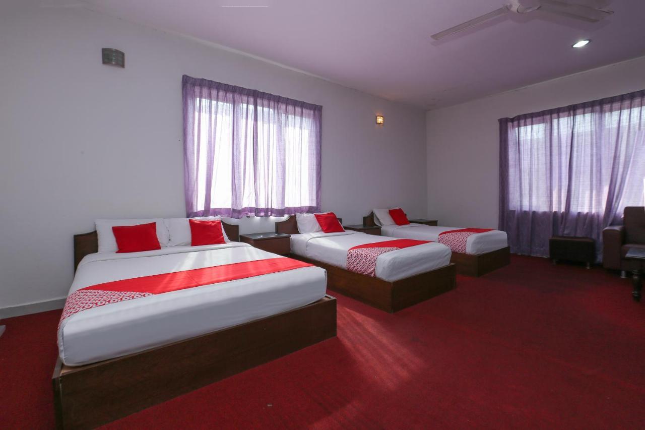 Oyo 8966 Dee Wana Resort 1 Пасир Путех Экстерьер фото